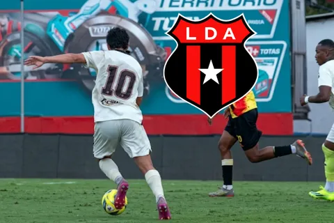 Usa la 10 y es el goleador de Alajuelense U-21: así juega Ernesto Umaña, la joya de 18 años que ilusiona a Machillo Ramírez