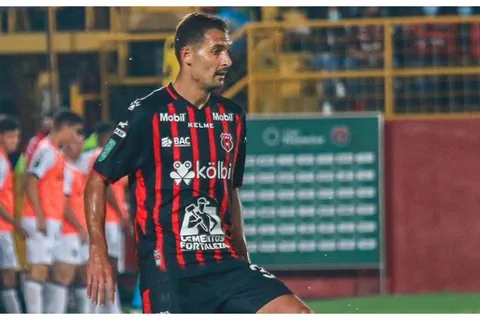 ¿Podrá Celso Borges jugar el clásico este miércoles?