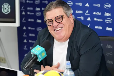 costa rica-miguel herrera-sonrisa