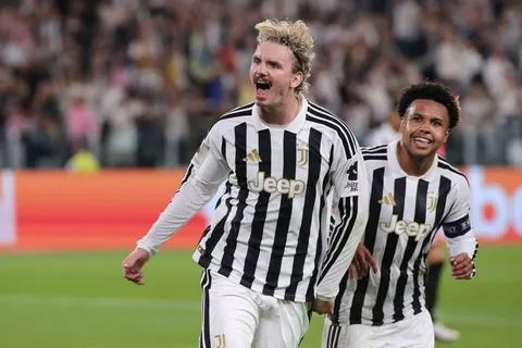 Juventus goleó 5-0 a NEC Nijmegen en el Allianz Stadium por la UEFA Europa League