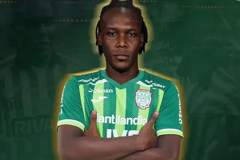 La severa bienvenida a Rubilio Castillo en Marathón que puede costarle su puesto en el club