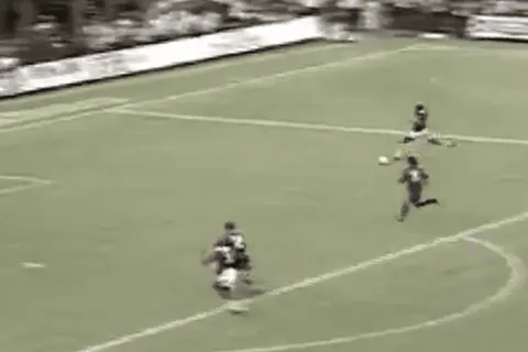 El día que Saprissa venció a Alajuelense con dos jugadores menos en el Clásico Nacional