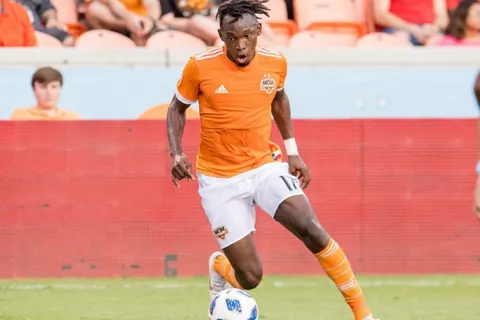 Houston Dynamo rechazó otra oferta de Europa por Alberth Elis