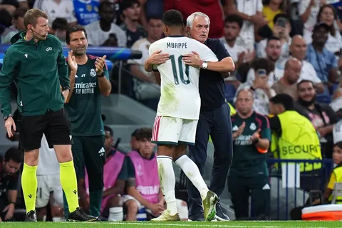 José Mourinho predice que Kylian Mbappé volverá a ser el máximo goleador de la Champions League