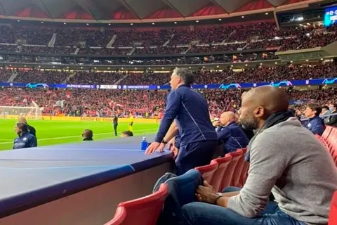 ¡Invitación de lujo! Paulo Wanchope alentó al Manchester City en el duelo ante Atlético