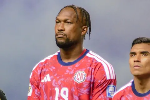 La esposa de Kendall Waston puso un emotivo mensaje. (Foto: Instagram)