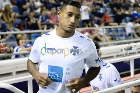 Bryan Acosta fue titular en estrepitoso revés de Tenerife