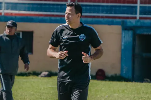 Marco Pappa sorprende al volver a jugar con un equipo profesional