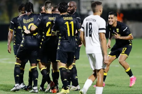 Conference League | Aris Salónica vence a Ararat gracias a la asistencia de Luis Palma