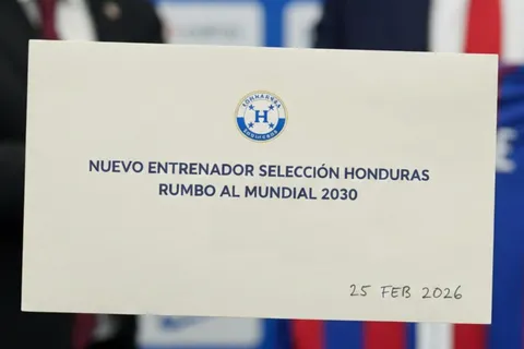 "Acuerdo verbal": revelan el técnico que dio el sí a Francis Hernández para llegar a la Selección de Honduras