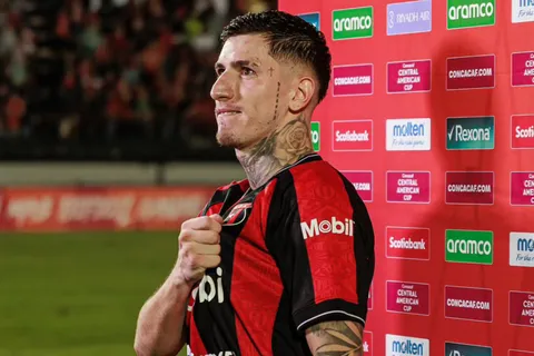 “Algo que mejorar”: Canhoto sorprende a Alajuelense con la crítica menos pensada