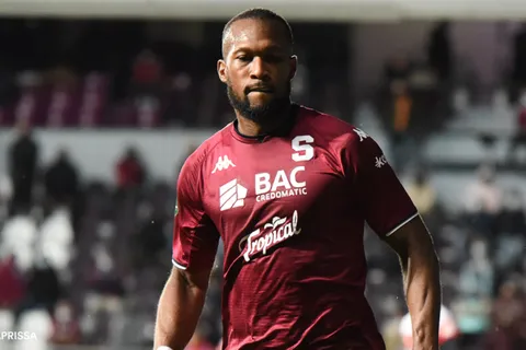 Kendall Waston lanzó un dardo a Alajuelense: "Esos fichajes bomba se apagan en una semana"