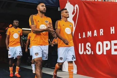 Arturo Álvarez y Adolfo Machado se quedan sin contrato en Houston