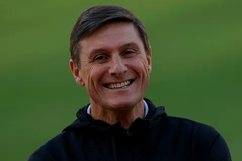 Javier El Pupi Zanetti y otros exfutbolistas disputarán un partido amistoso en El Salvador
