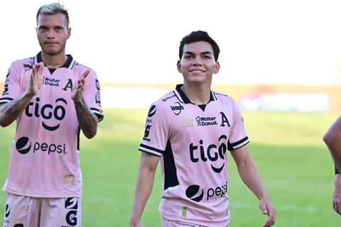 Leonardo Menjívar termina su préstamo al finalizar el Clausura 2024. (Foto: Ria Radio)