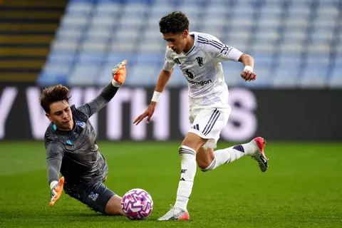 Kai Rooney brilla con cuatro goles en la goleada de Manchester United U18 ante Burnley