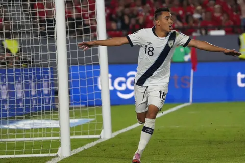 Óscar Santis necesitó sólo dos palabras para sentenciar lo que le falta a Guatemala para clasificarse al Mundial 2026