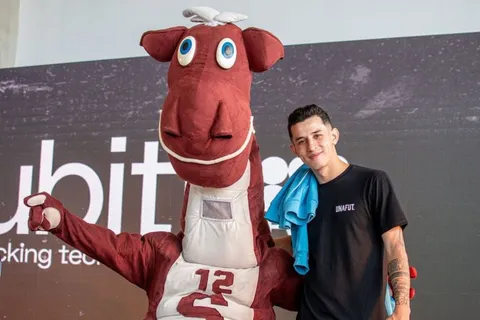 El Monstruo Morado: la historia de la mascota de Saprissa