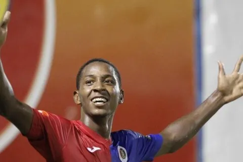 Brayan Gil insiste con querer tener la nacionalidad salvadoreña
