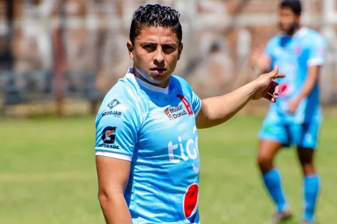 Oscar Cerén buscará ganarse un puesto en Alianza