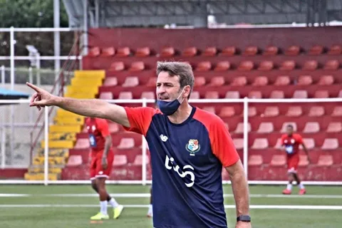 Thomas Christiansen mandó un enérgico mensaje luego de otra victoria ante Costa Rica