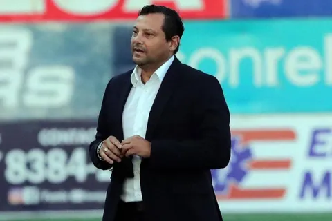 Jeaustin Campos habló sobre la salida de dos integrantes de su cuerpo técnico