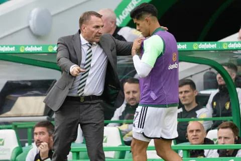 Brendan Rodgers destacó a sus dirigidos tras la anotación de Luis Palma sobre el final