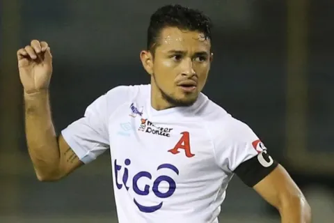 Alianza confirma la gravedad de la lesión de Narciso Orellana