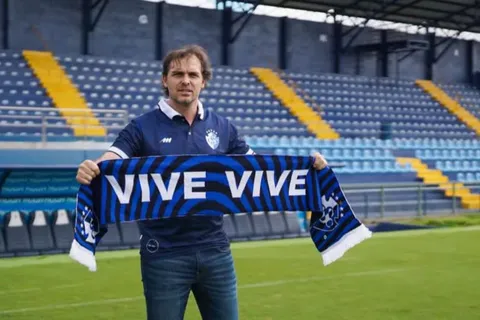 Andrés Carevic suma su primera incorporación.