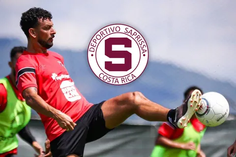 Saprissa se involucra en la decisión de Michael Barrantes sobre su futuro
