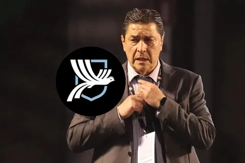 Guatemala expone a Luis Fernando Tena con una determinación de cara al partido contra Panamá.