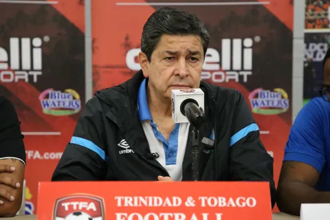 Luis Fernando Tena espera que Guatemala le de una sorpresa a Trinidad y Tobago