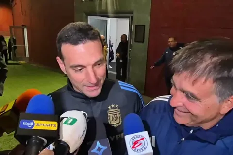 El inesperado pronóstico de Scaloni para la nueva Costa Rica de Claudio Vivas