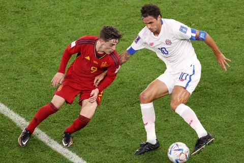 Bryan Ruiz se acerca al que podría ser su ultimo partido como profesional