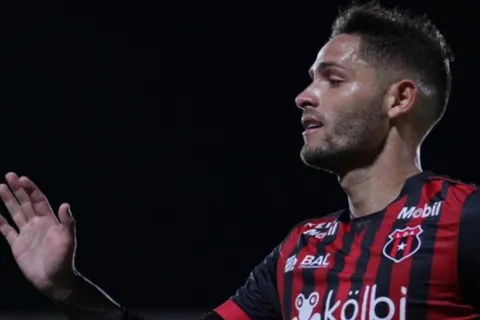 Sorpresa en camino: Jonathan Moya genera ruido en Alajuelense con una pista sobre su futuro