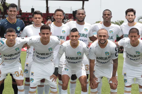 Comunicaciones podría sufrir dos bajas sensibles para la final contra Municipal