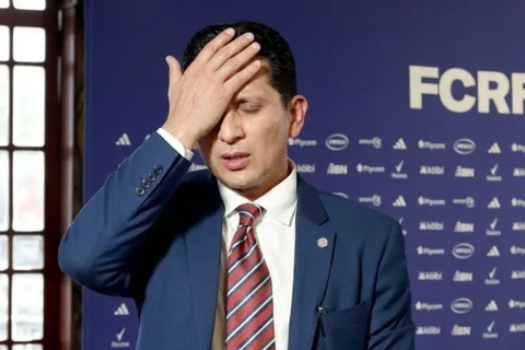 Ronald González sufre la ausencia de tres equipos.