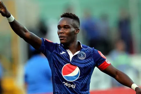 Rubilio Castillo vuelve a Motagua