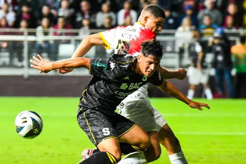 Herediano y Saprissa fueron sancionados.
