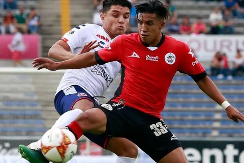 Michaell Chirinos sigue ausente en entrenamientos de Lobos
