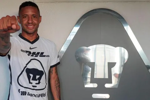 Gabriel Torres fue presentado oficialmente en Pumas