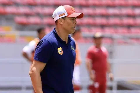 Paté Centeno amargó a Saprissa y su dedicatoria fue más que especial