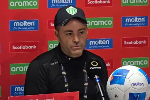 Javier Álvarez habló en la previa al duelo con Saprissa.