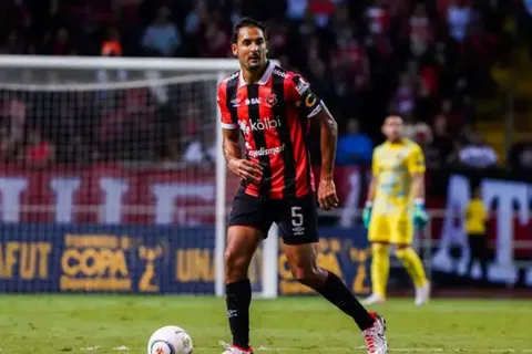 Celso Borges contó su pasión fuera del fútbol.