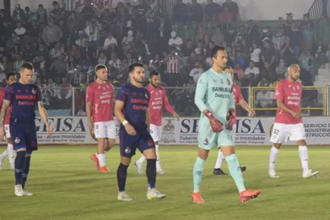 Antigua elimina a Municipal en las semifinales