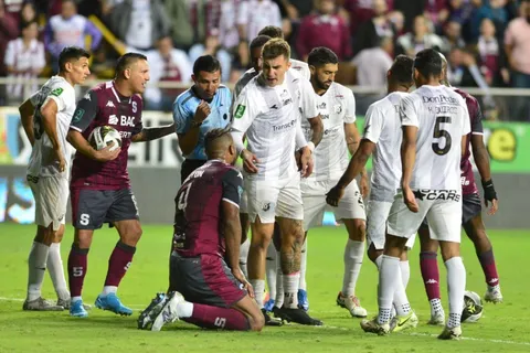 Herediano lo hizo de nuevo: Jafet Soto se vengó de Saprissa y quiere quitarle a Alajuelense lo más preciado