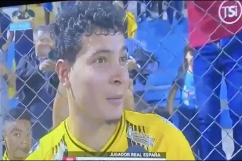 Viral: Jhow Benavidez le dedicó triunfo a su "novia y a su mujer"