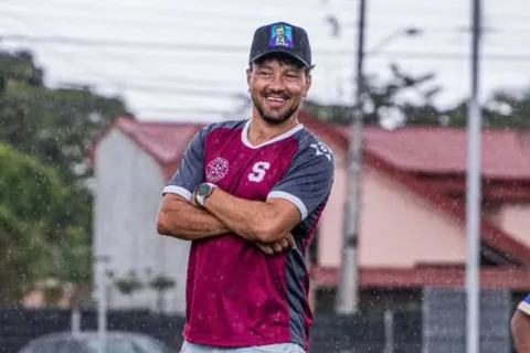 Christian Bolaños se mostró molesto. (Foto: Instagram)