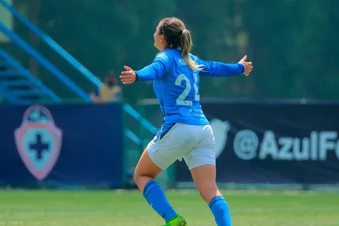 Michelle Montero anotó en el duelo entre Cruz Azul y Santos Laguna (VIDEO)