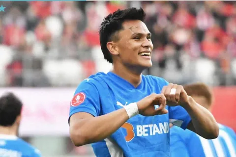 ¡Golazo! Denil Maldonado anotó en la victoria de la Universidad de Craiova (Video)